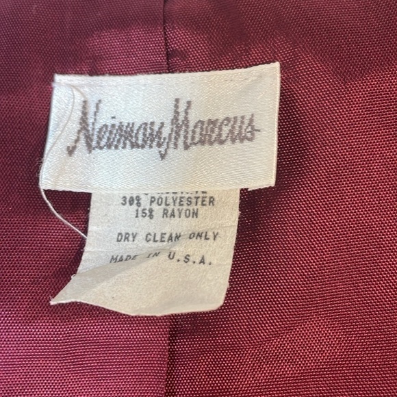 Neiman Marcus Glitter Sequin Embroidered Lace Jacket with Jewel Button Front. 16 - Picture 2 of 12